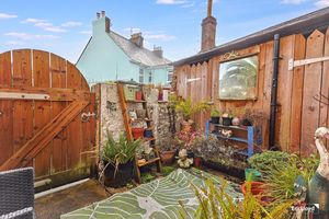 Photo 15- click for photo gallery